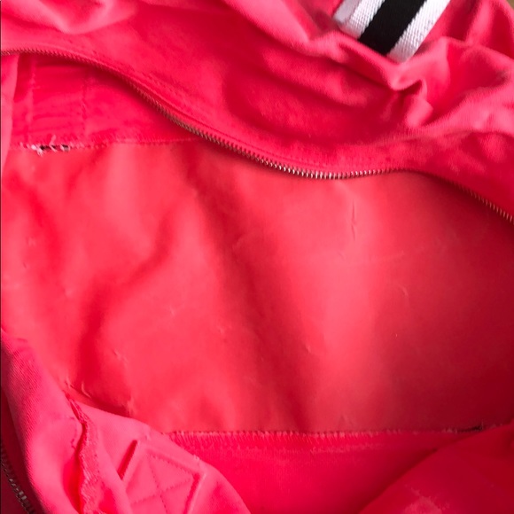 Victoria Secret PINK duffle bag - Picture 4 of 10